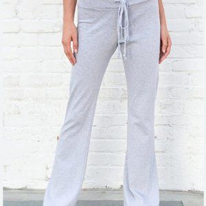 Brandy Melville Hillary Yoga Pants, Size XS/S